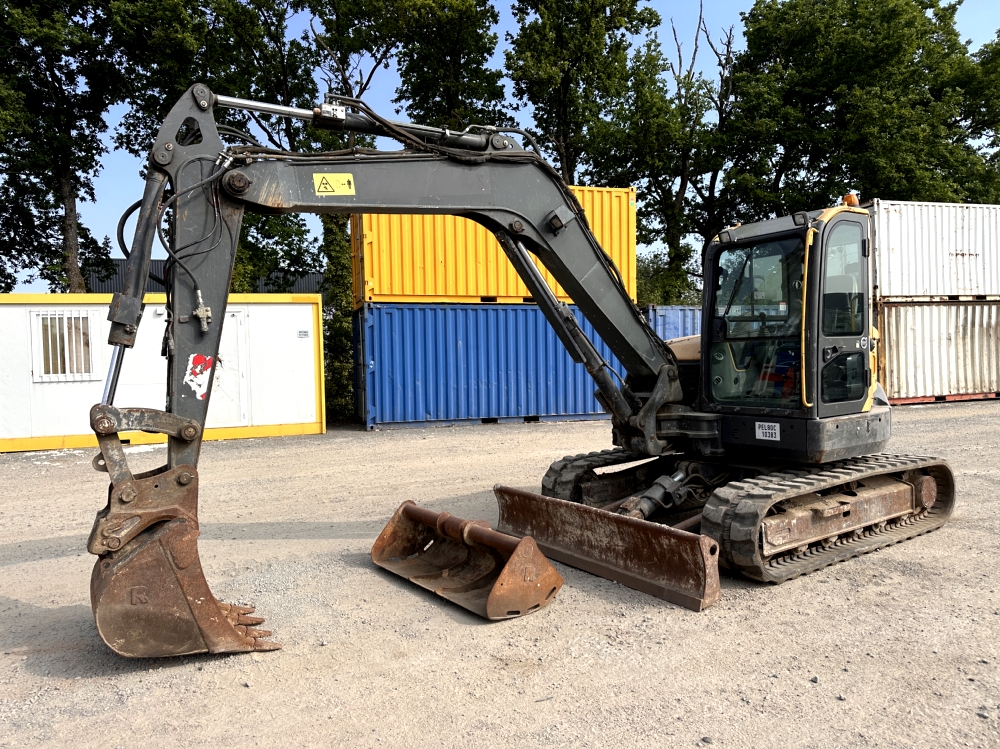 VOLVO-MIDI PELLE SUR CHENILLES ECR88D – Image 7
