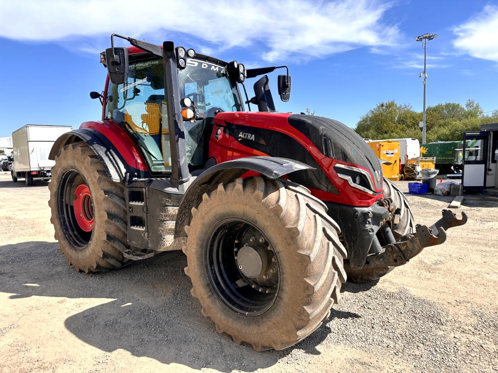 VALTRA-TRACTEUR AGRICOLE T 235 – Image 3